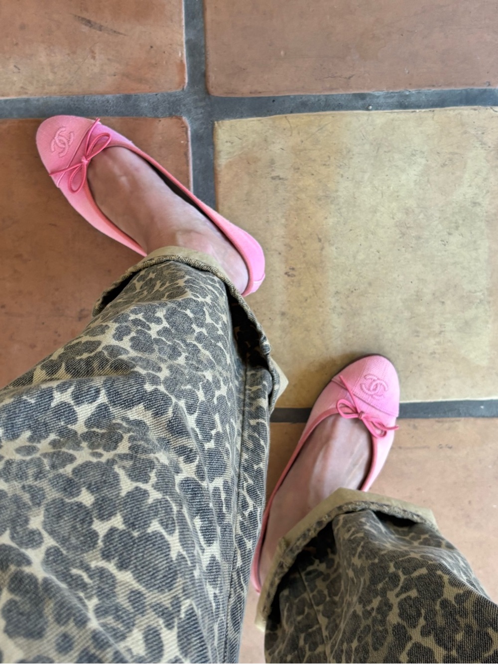 CHANEL Coral Pink Canvas Ballet Flats with CC Emblem 37.5 (run slightly small) - Picture 2 of 4